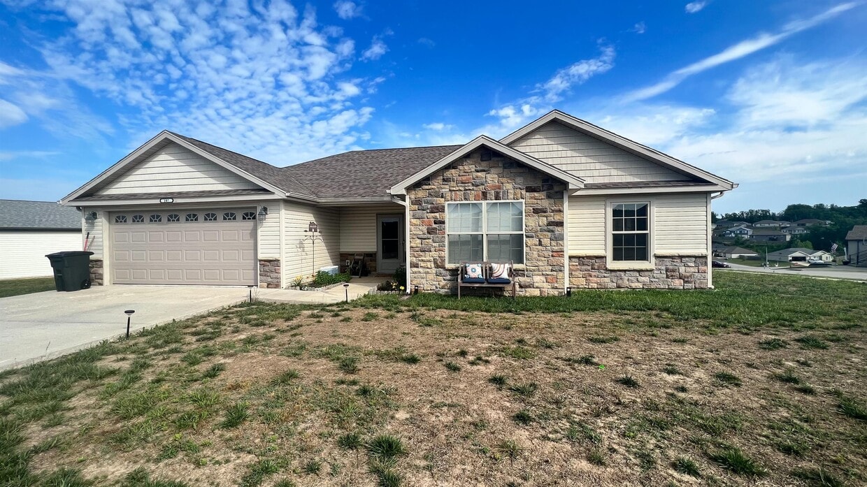 107 Greythorn Ct, Saint Robert, MO 65584 House Rental in Saint Robert