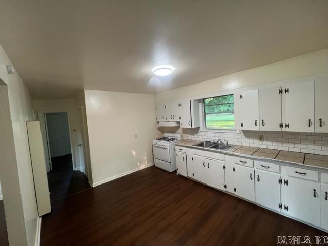 Building Photo - 2307 Willow Springs Rd