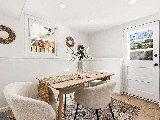 Foto del edificio - 117 Lynnmoor Dr