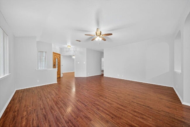 Building Photo - 3505 Marietta Ln