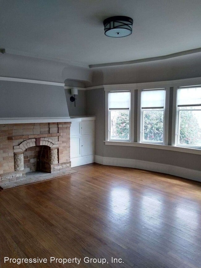 Building Photo - 2 br, 1.5 bath House - 1719 La Salle Avenue