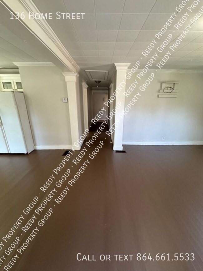 Foto del edificio - 136 Home St