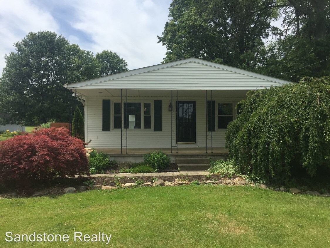 Primary Photo - 3813 State Rd