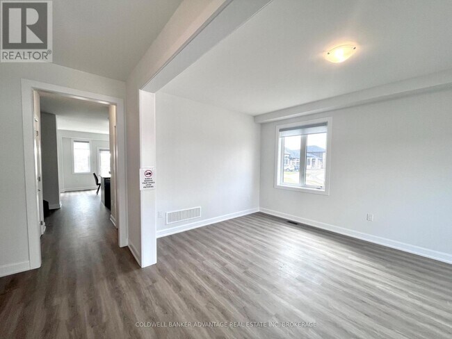 Building Photo - 714 Daimler Pkwy
