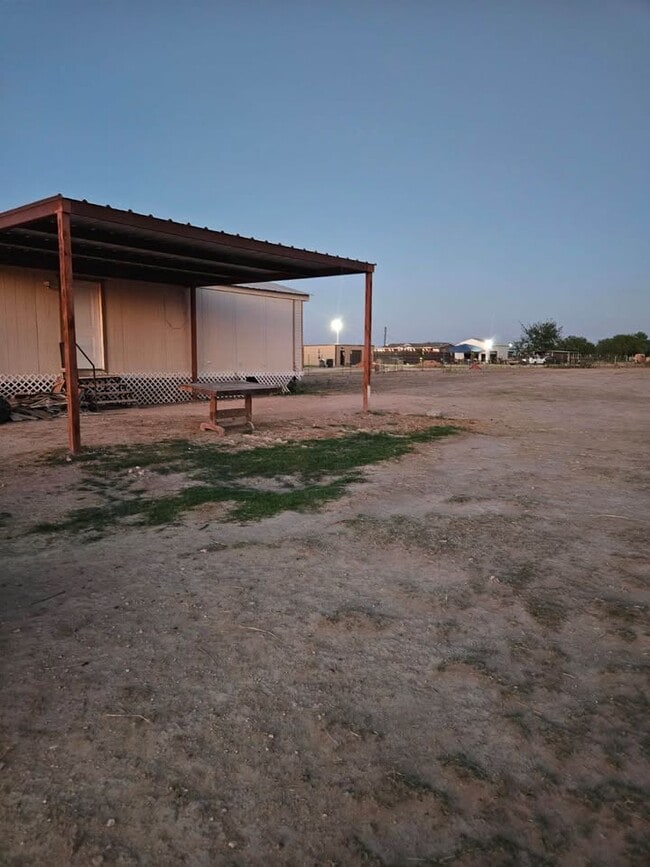 Building Photo - 25670 Brushline Rd