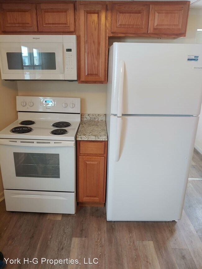 Building Photo - 4 br, 1 bath House - 311 Charles Rd