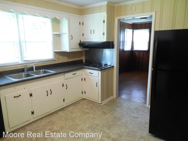 Building Photo - 3 br, 2 bath House - 105 Evergreen