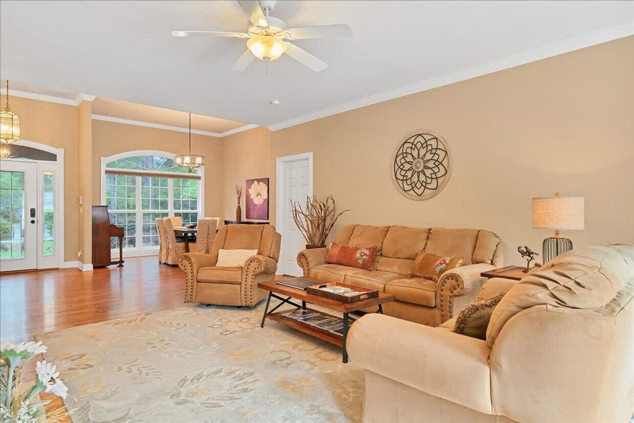 Foto principal - 120 St Andrews Dr