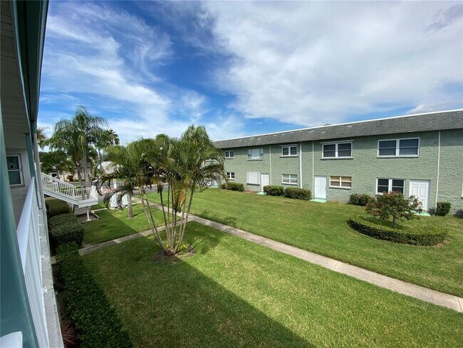 Foto del edificio - 5267 81st St N
