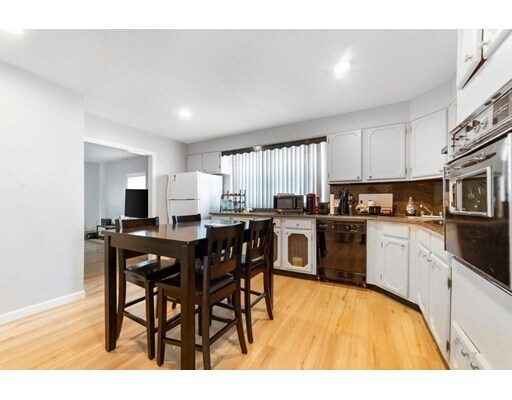 Primary Photo - 27 Tapley Ave