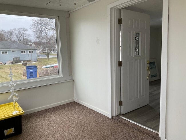Building Photo - 127 Novara St