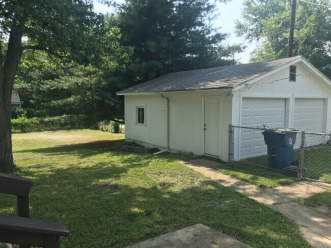 Foto del edificio - 313 Staunton Rd