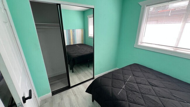 Foto del edificio - 4213 N Westview Dr
