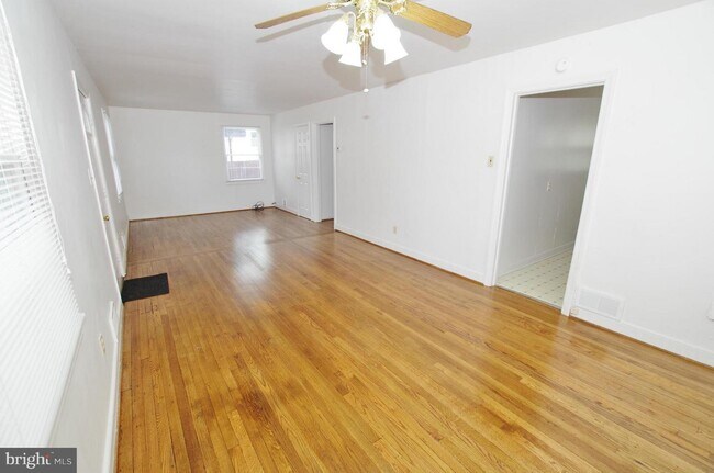 Building Photo - 12211 Judson Rd
