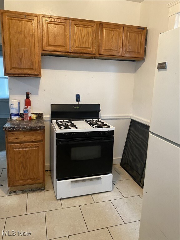 1521 Lakefront Ave East Cleveland, OH 44112 – photo 4