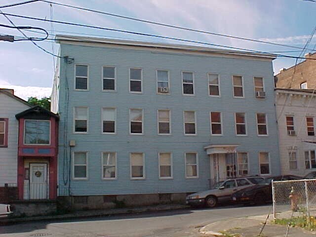 Primary Photo - 56-58 White St