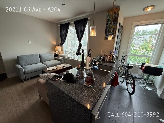 Building Photo - Cute Condo