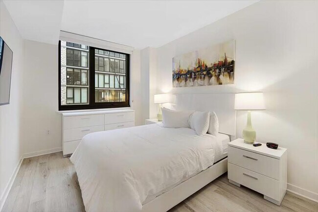 Foto del edificio - 1051 First Street Northeast-GO ID1040217P