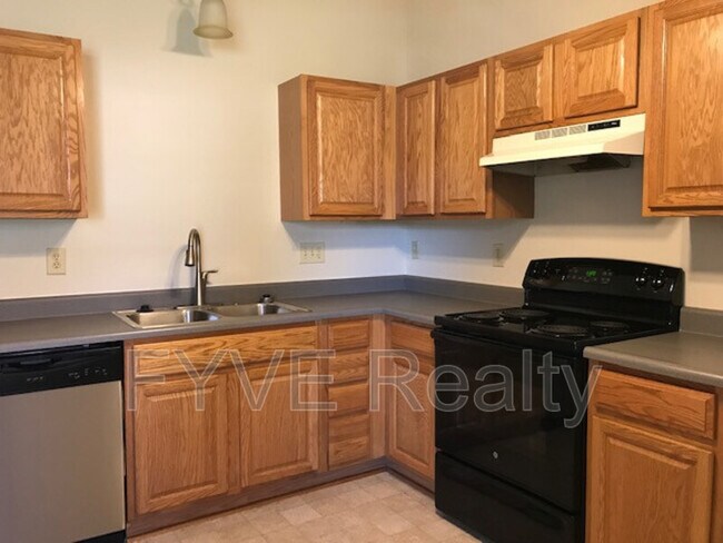 Building Photo - 129 Lofton Cir