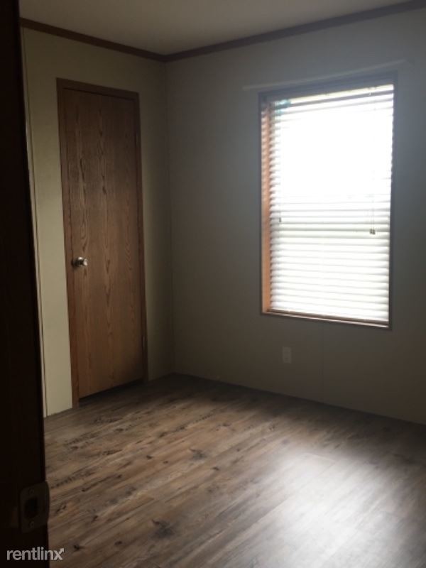 Building Photo - 3 br, 2 bath House - Contact me for showing