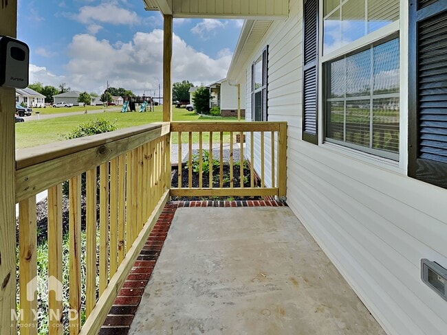 Building Photo - 233 Delight Loop