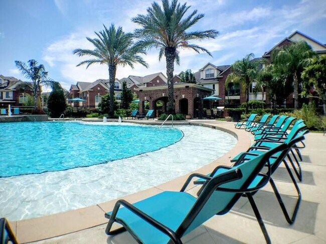 Building Photo - 3717 Emmett Hutto Blvd