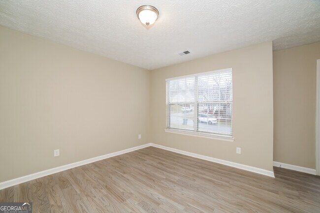 Foto del edificio - 7054 Grinder Ct