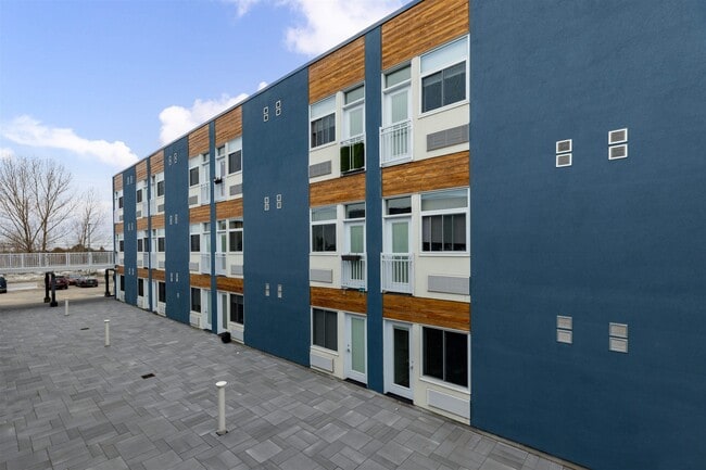 Building Photo - Parry Sound Place Inc
