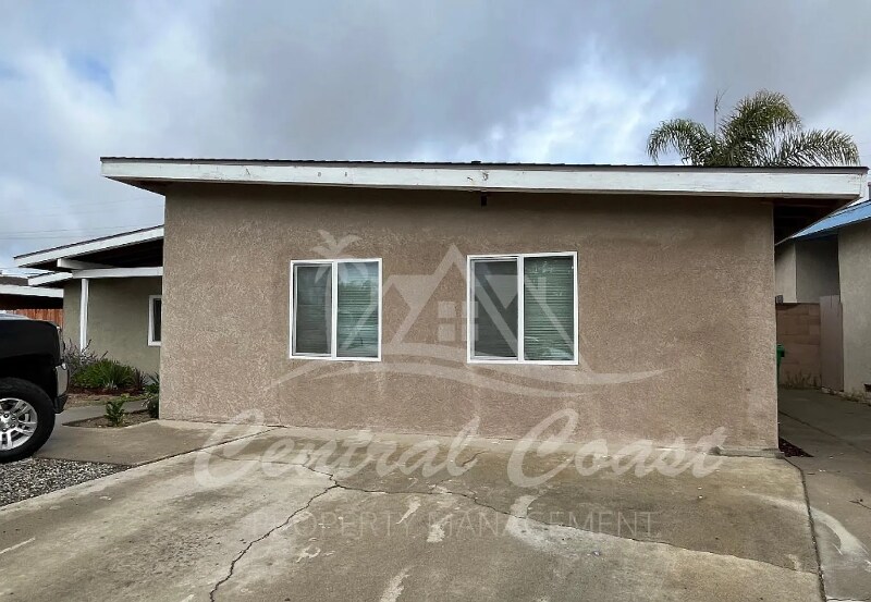 Primary Photo - 423 W Sunset Ave