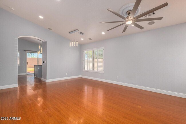 Foto del edificio - 13022 N 130th Ln