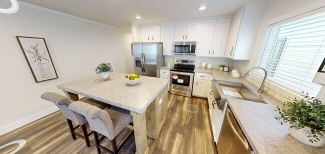 Foto del edificio - 1800 Oak Grove Rd E