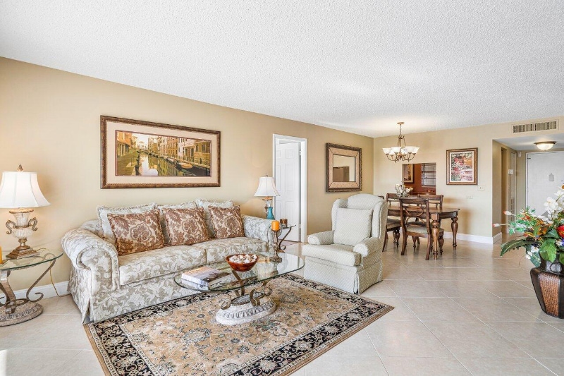 Foto principal - 6200 NW 2nd Ave