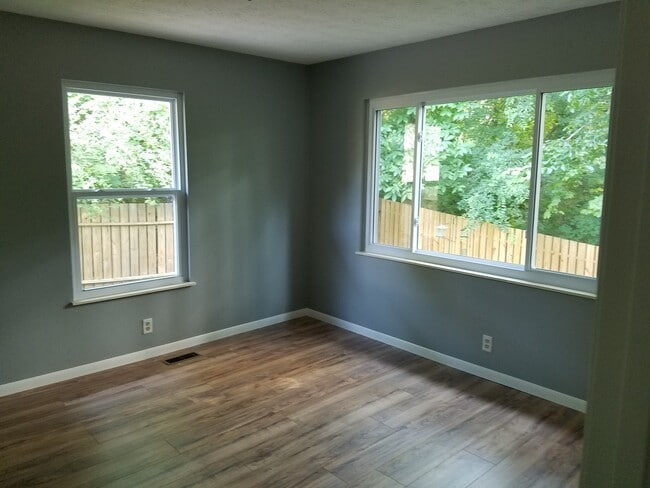 First Bedroom - 720 Shadycrest Dr
