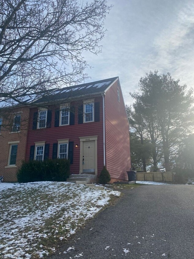Primary Photo - 3 br, 1.5 bath House - 1640 CHADWICK CIRCLE