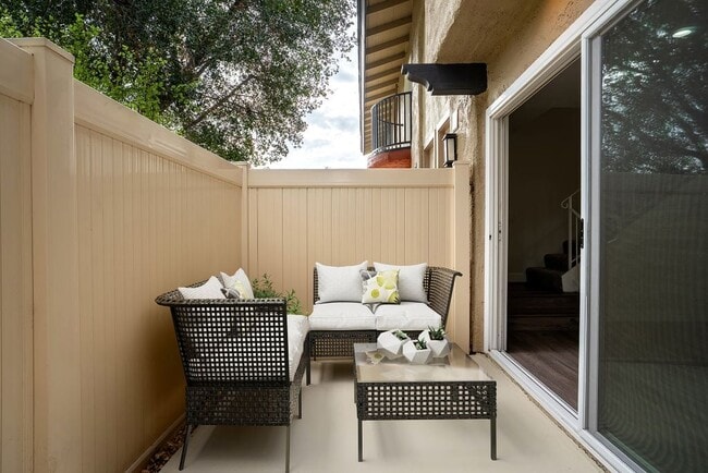 Foto del edificio - The Meadows at Westlake Village