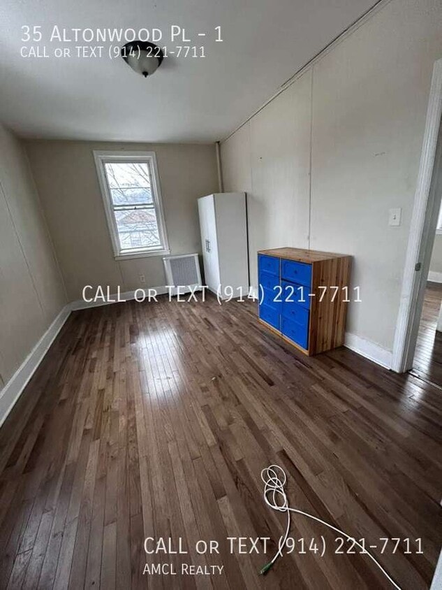 Building Photo - 35 Altonwood Pl