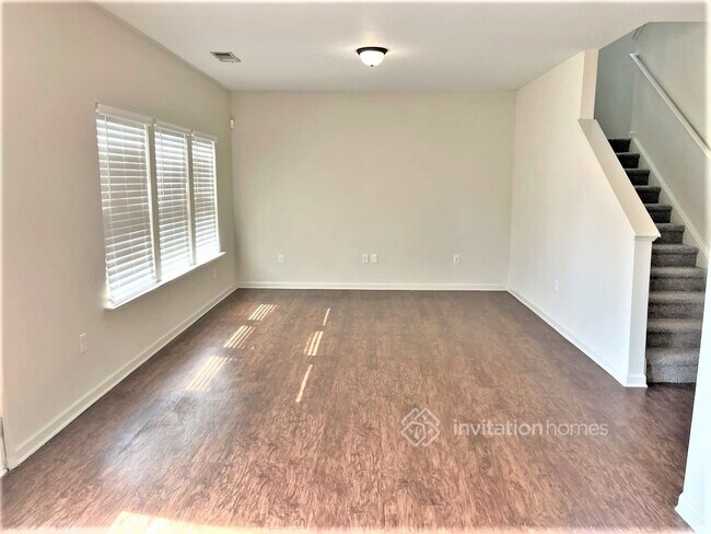 Foto del edificio - 3225 Franklin St