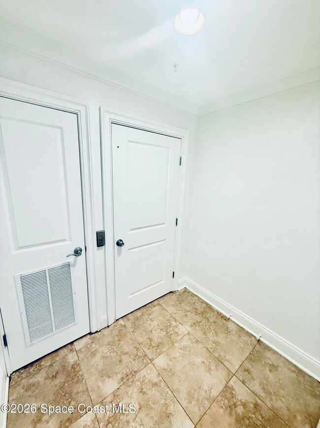 Foto del edificio - 860 Vignoles NE Ave