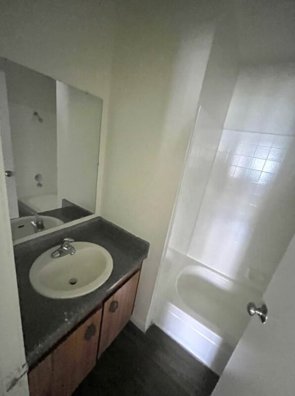 Foto del edificio - 1750 Karen Ave
