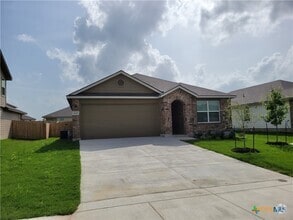 Building Photo - 613 Great Plains