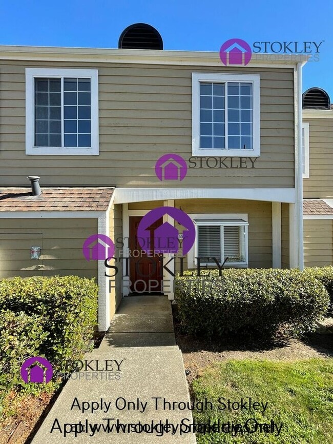 Building Photo - 5003 Hiller Ln