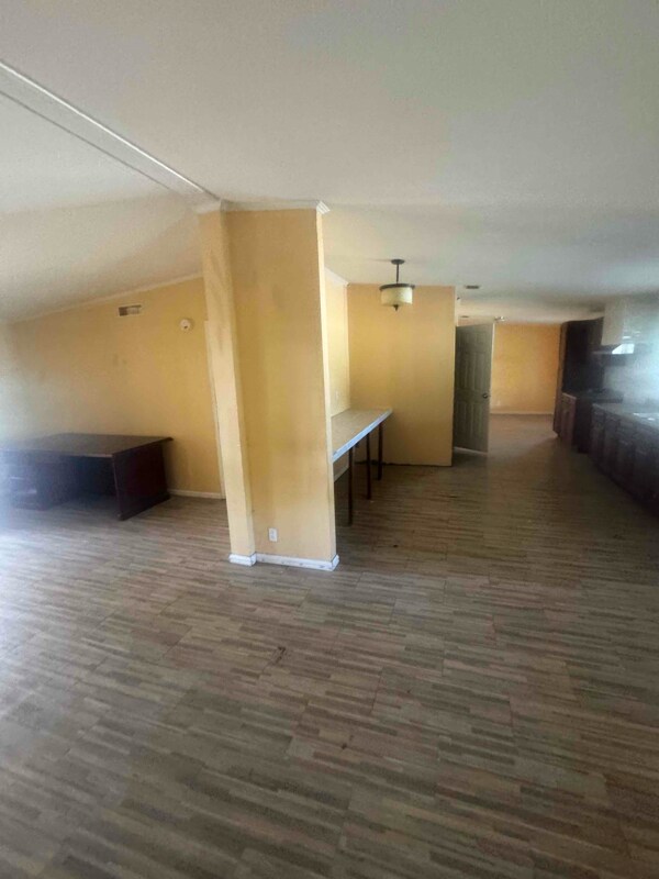 Photo - 14095 Bradley Rd House