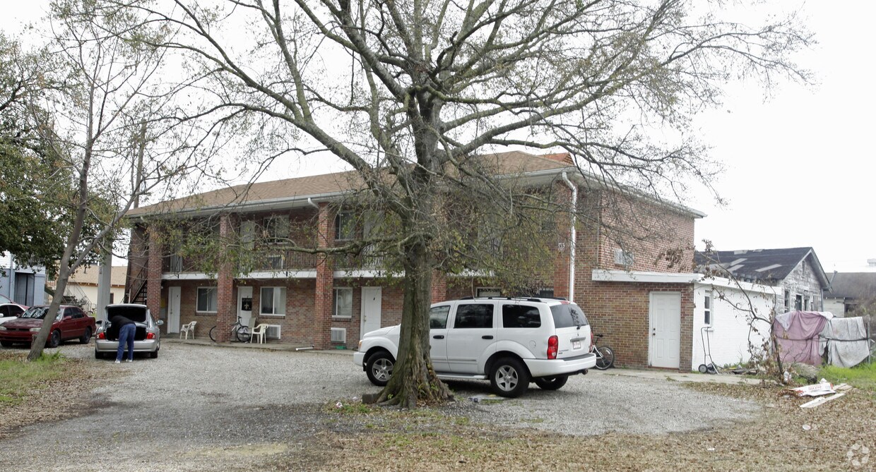 Primary Photo - 4334 Clio St