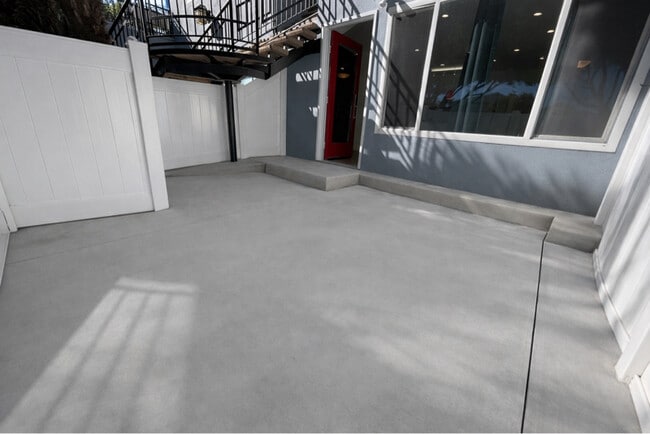 Building Photo - 1021 Michigan Ave