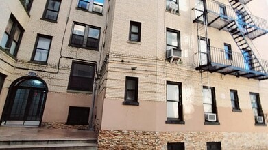 Building Photo - 61-09 39th Ave