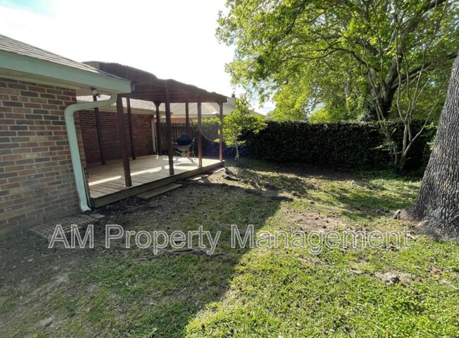 Building Photo - 128 Longfellow Dr
