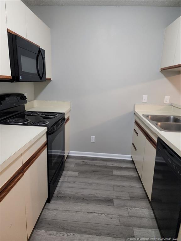 Foto del edificio - 677 Bartons Landing Pl