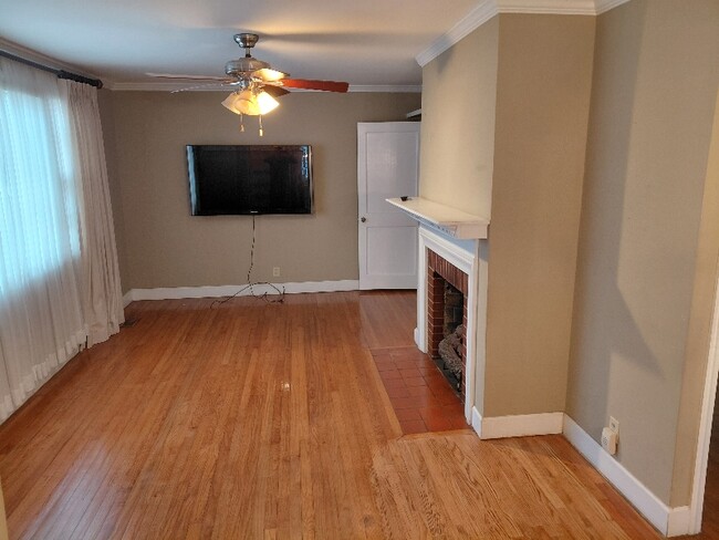 Foto del edificio - 708 Glenwood Rd