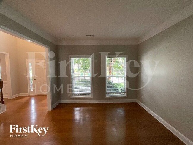 Foto del edificio - 1610 Lakefield Dr