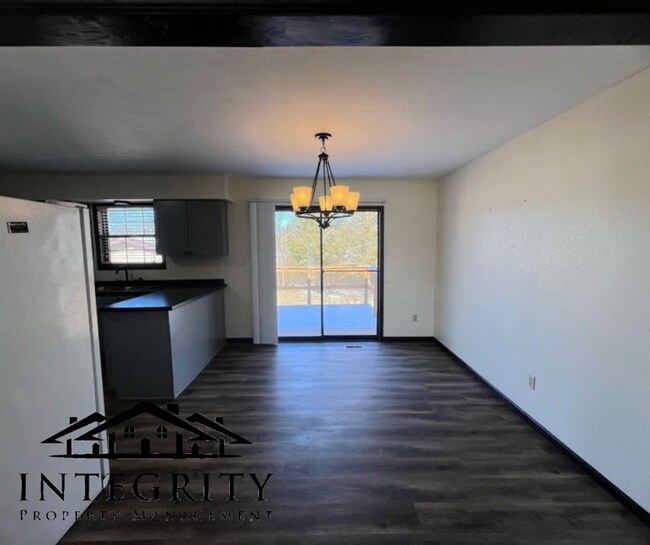 Foto del edificio - Fenced Home Close to FLW!